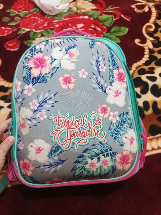 Продаётся портфель рюкзак ранец для девочки