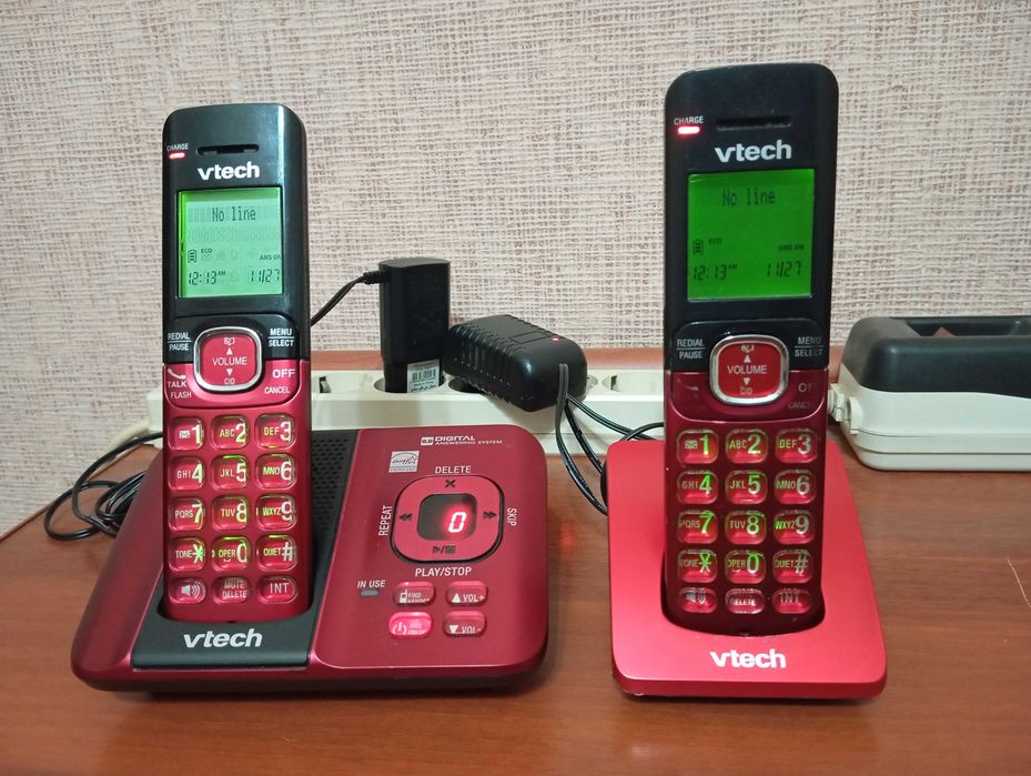 Продам радиотелефон VTECH две трубки на один телефонный номер.