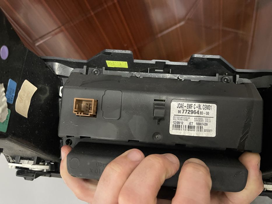 Централни духалки с дисплей за Peugoet ПЕЖО 508 2.0 HDI 2011+