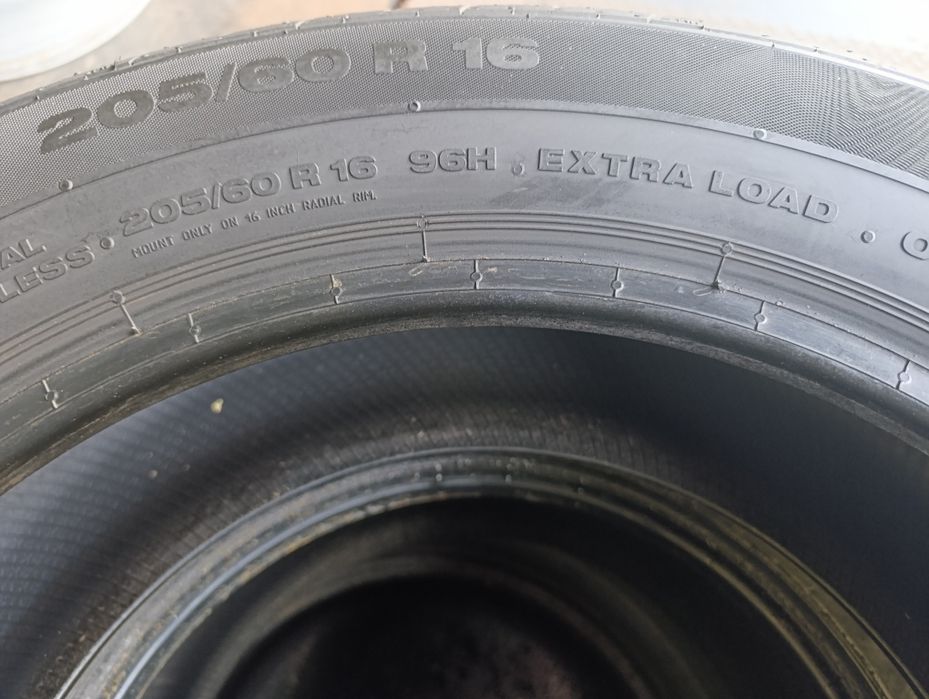 Anvelope de vara 205 60 16 Continental dot 2023