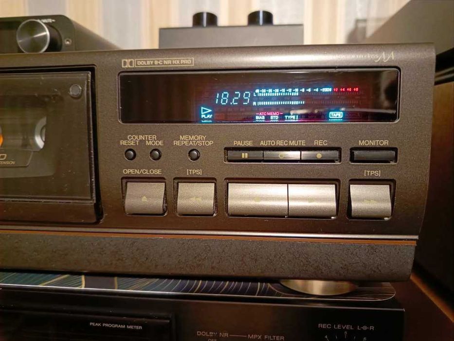 Кассетная приставка Technics RS-BX701