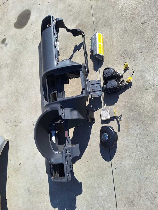 kit plansa bord vw touran 1t 1t0909605