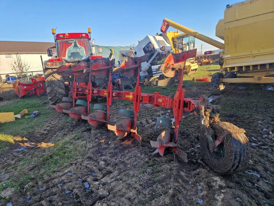 De  vanzare plug 5 brazde Niemeyer