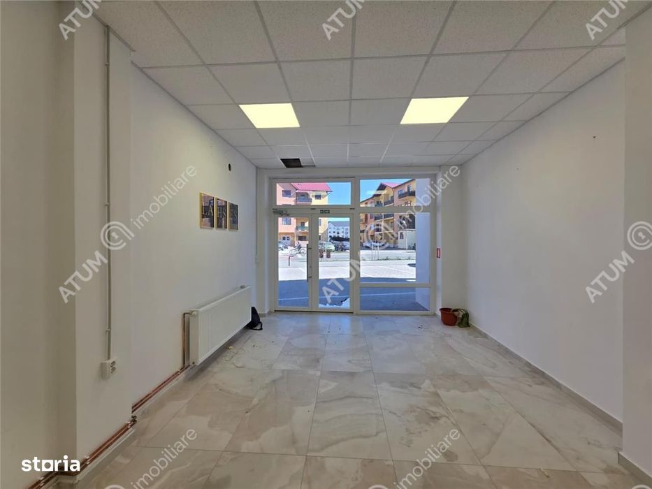 Spatiu comercial cu vad stradal si 3 locuri de parcare Brana Selimbar
