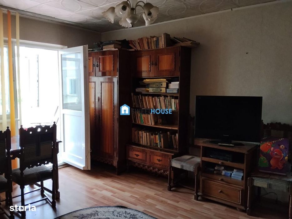 Apartament cu 4 Camere  Zona Ultracentrala  B-Dul Unirii