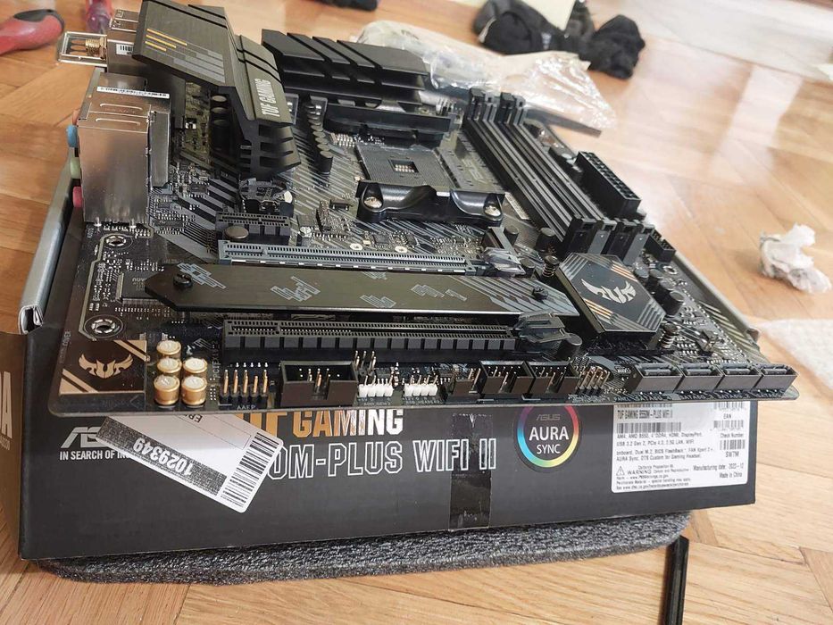 自作PCパーツセット Ryzen 5600G/DDR4 32GB/B550M-A AMD Ryzen 5 5600G + Asus TUF B550M Plus Wi-Fi II гр. София Витоша