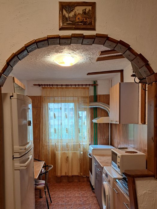 Proprietar,închiriez ap.2 camere zona Rahova,str.Bârca,renovat,aer condiționat,masina spălat,boiler