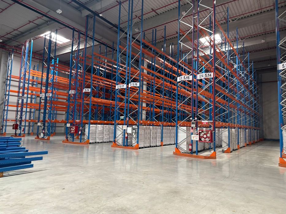 Vindem rafturi metalice profesionale reglabile la cel mai mic preț