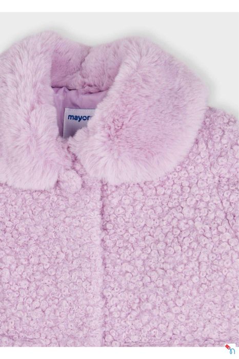 пальто для девочек от Mayoral в идельном состоянии.