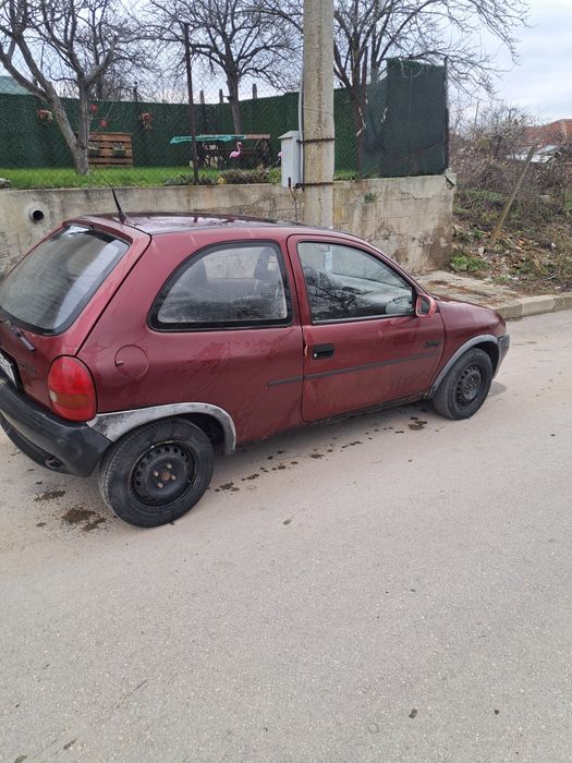 Опел корса б 1.4 бензин