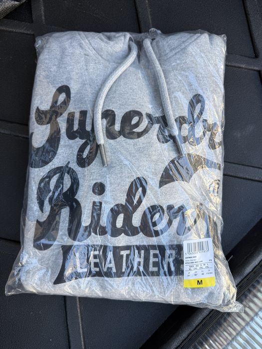 Чисто Нов суичър SUPERDRY