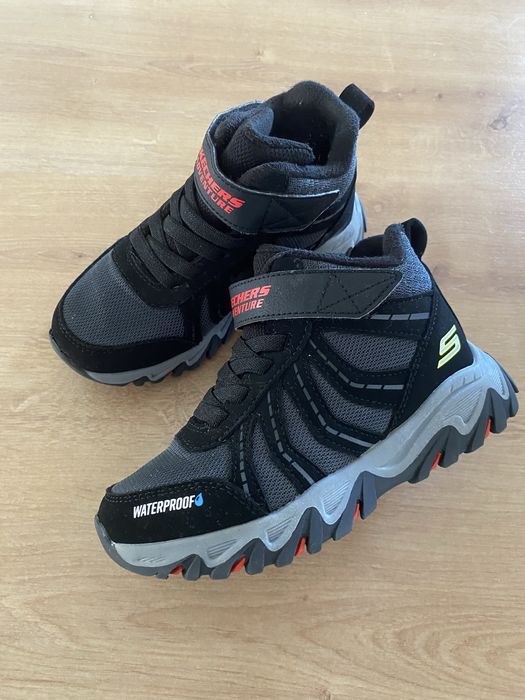 Ghete Skechers impermeabile marime 28.5