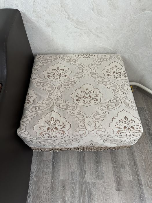 Срочно продам диван