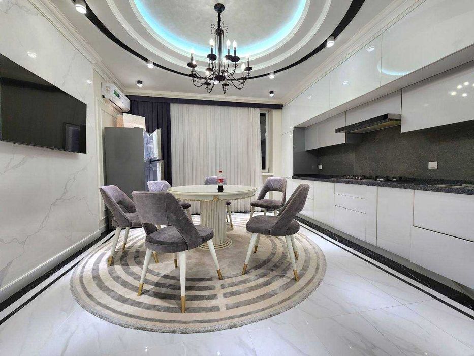 Сдается комфортная 4х ком квартира в ЦЕНТРЕ  на Габусе  (Ц-2) 4/4/8 Р1