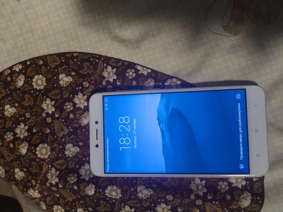 Телефон Xiaomi Redmi 4X