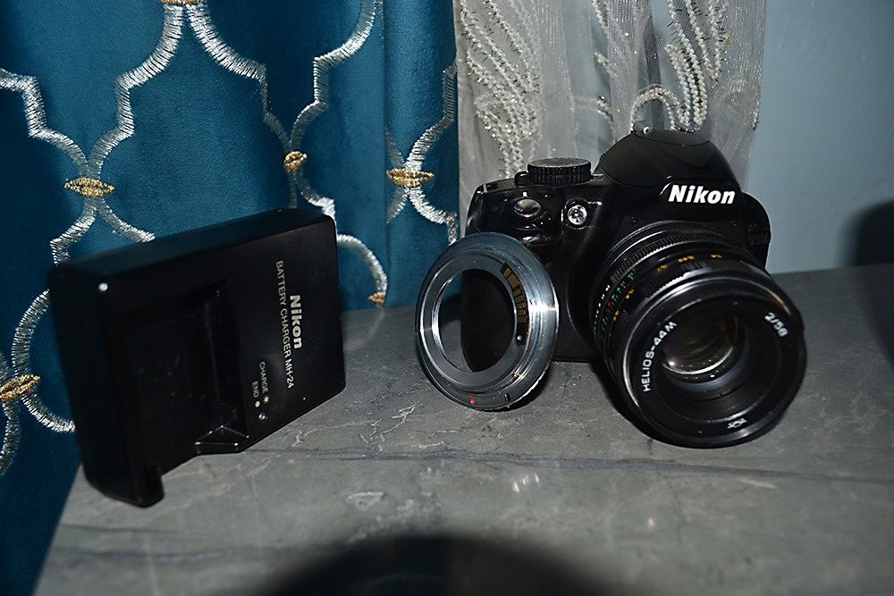 Nikon D3100 с объективом Гелиос 44М
