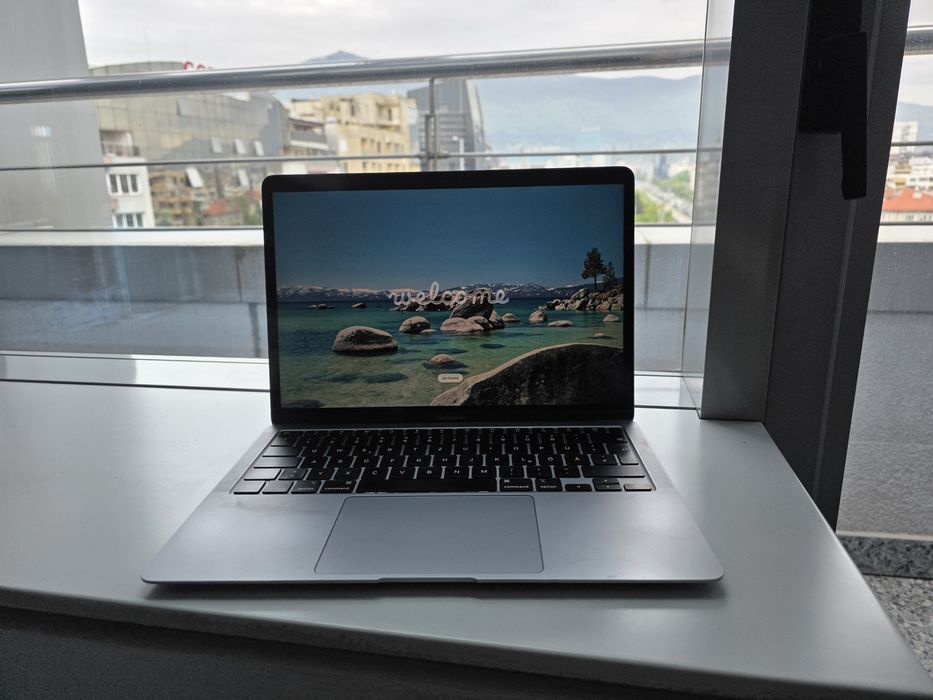 Macbook Air M1 (2020),13.3"-256 GB SSD /8 GB RAM/ 8- core  GPUU