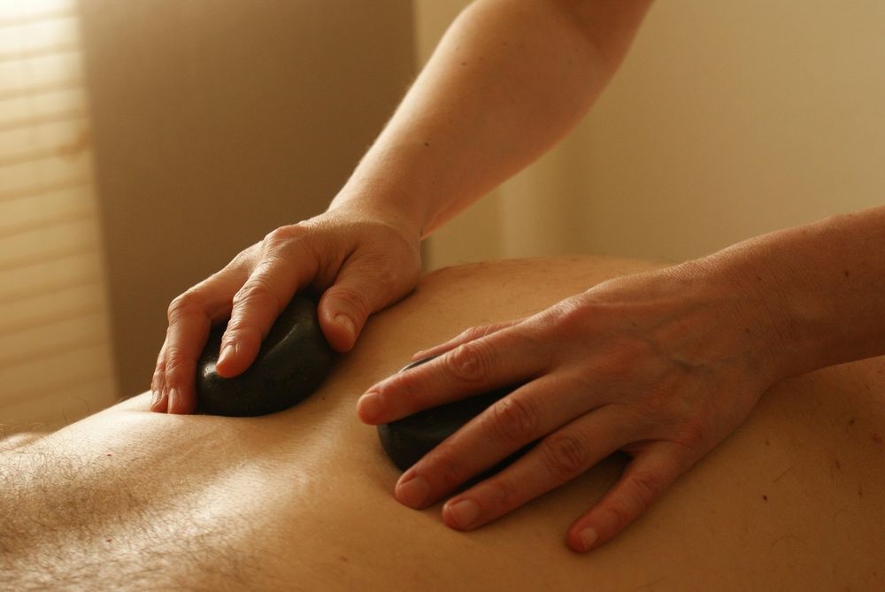 Masaj terapeutic 24 /24  la Domiciliul Tau ( Bucuresti Ilfov )  - contracturi musculare, spate, cervicala