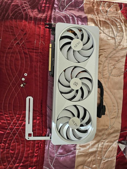 Placa video Gaming GeForce RTX 4070 TI Aero OC 12GB