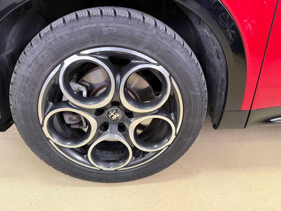 Vand   ALFA ROMEO TONALE ,an fabricatie  2024 , km la bord  30.000