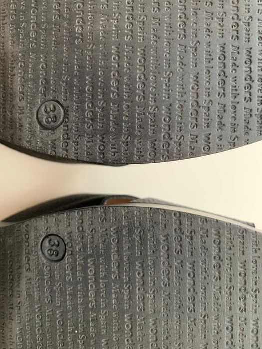 Saboti piele Wonders (Spania) marime 38, negru