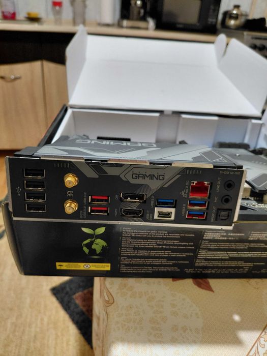 Vând Kit Gaming PB+Procesor