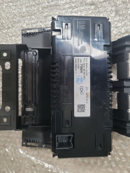 Радио Дисплей от централната конзола Opel Astra J