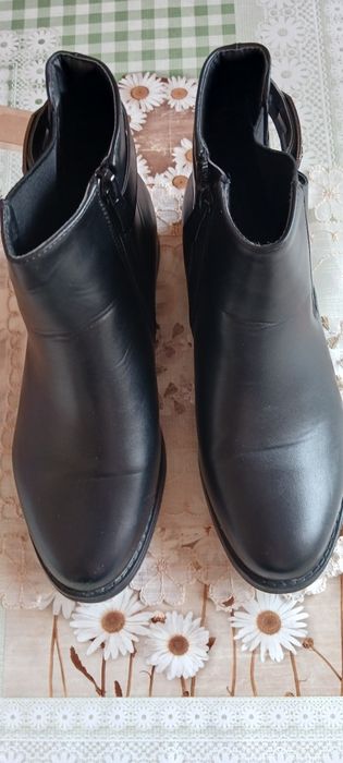 Incaltaminte damă, cizme, ghete, bocanci, Ugg,etc de vânzare!