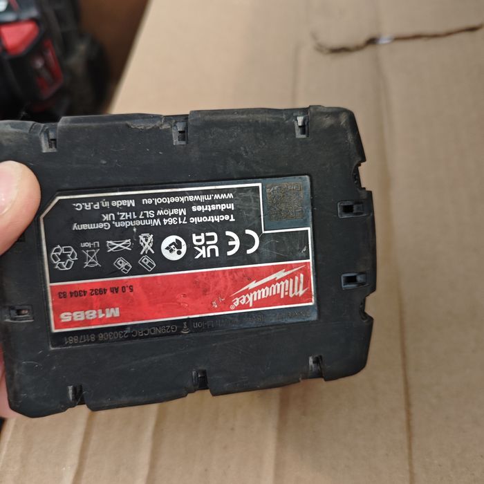 Milwaukee RED 5ah 18 v M18B5 5ач Батерия 18 волта M18