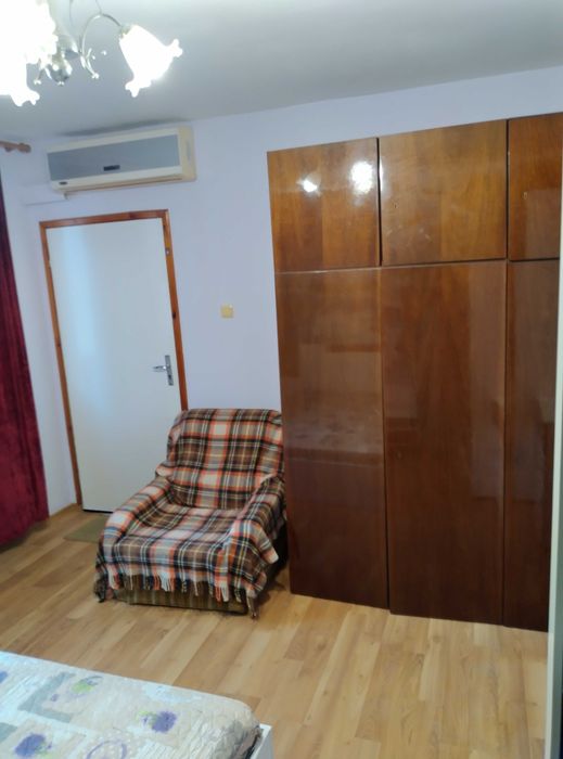 Дава се под наем Етаж от къща в Варна, Базар Левски - 55 кв.м за 306 € - Снимка #2