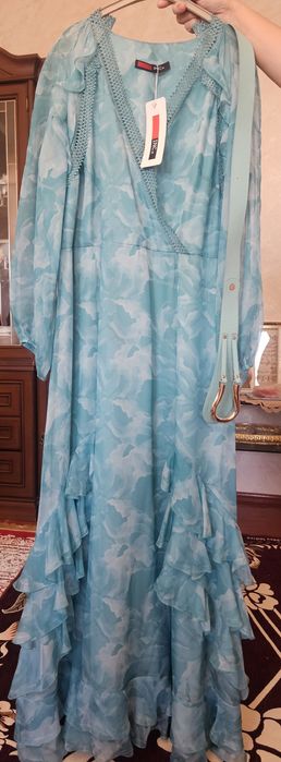 Продается женская верхняя одежда