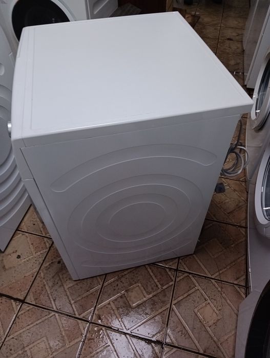 Сушилня с термопомпа Бош Bosch Serie 4 A++ 8кг  с две години гаранция!