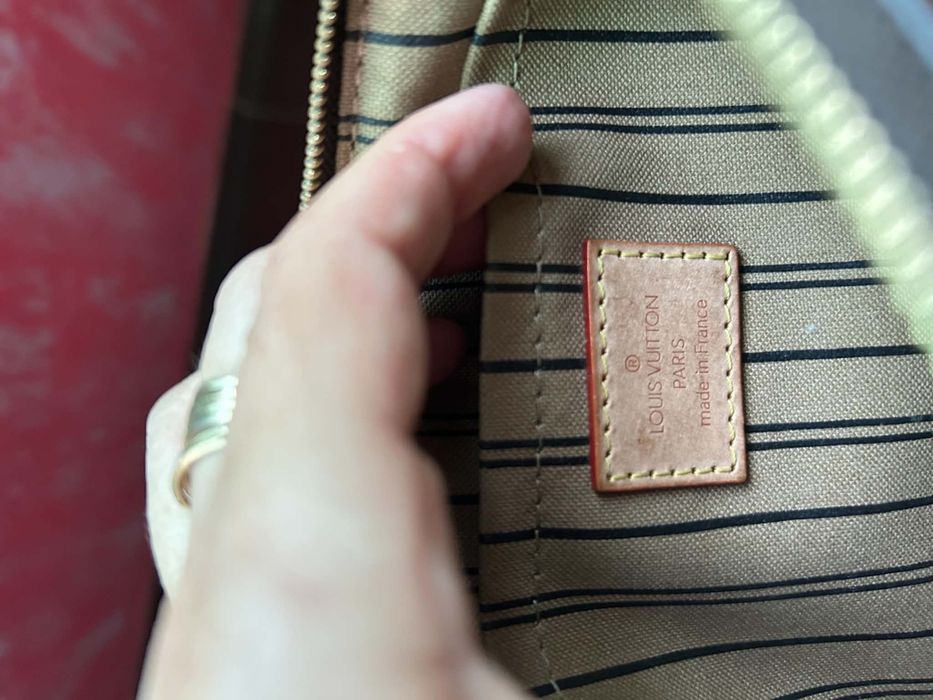 Оригинален клъч Louis Vuitton
