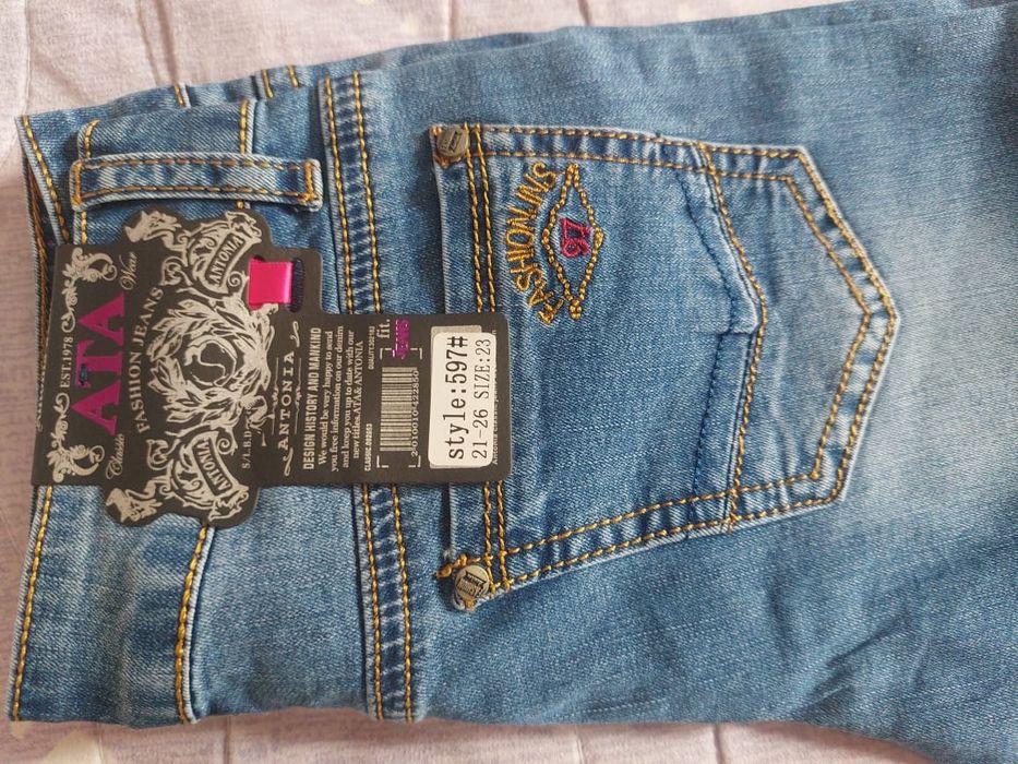 Детские джинсы на девочку