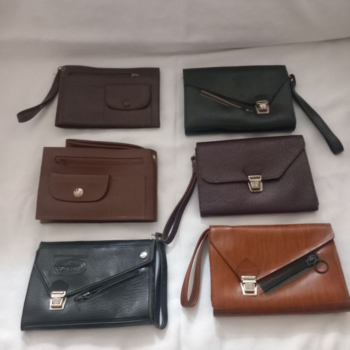 Лот мъжки ретро кожени чантички