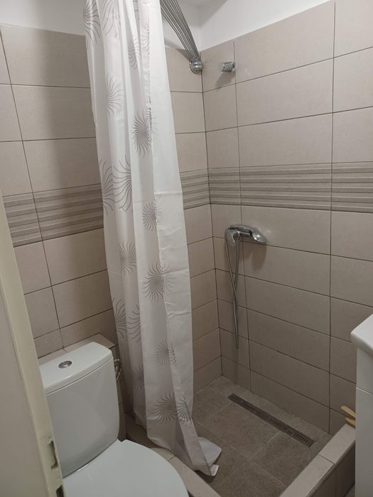 Închiriez garsonieră in zona Telegrafului