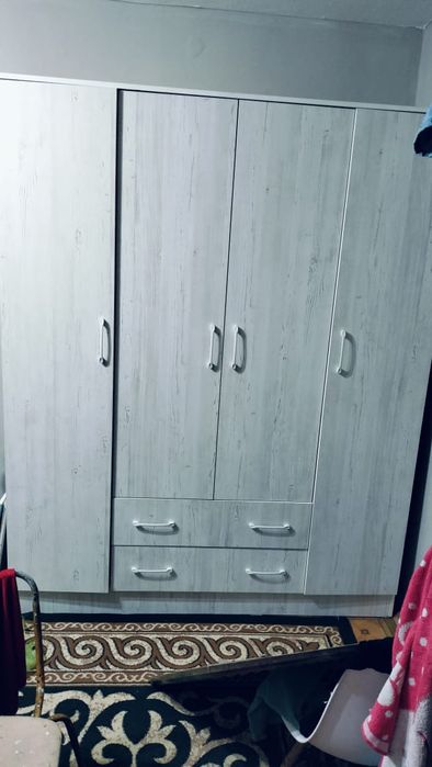 Продам шкаф + комод