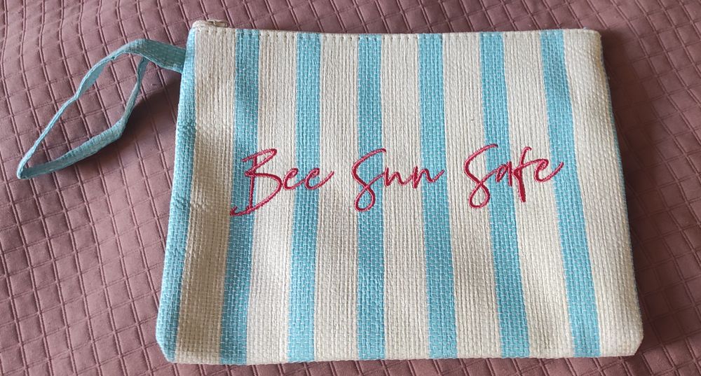 Apivita Bee Sun Safe Лек слънцезащитен гел за лице SPF50