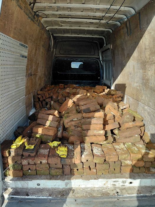 Продавм тухли 1чки