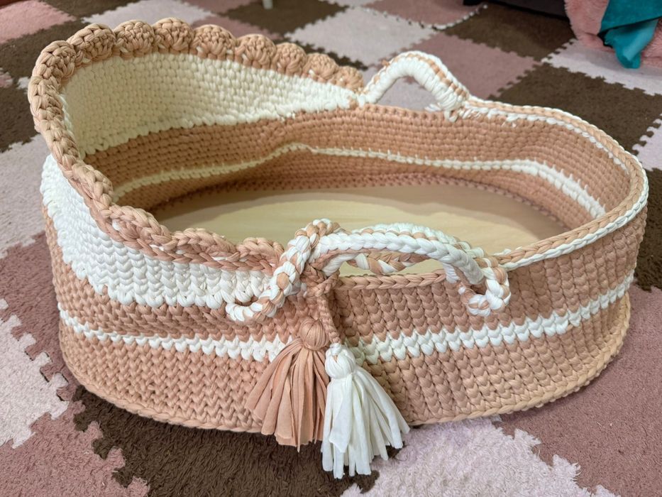 Вязаная люлька переноска для новорожденных