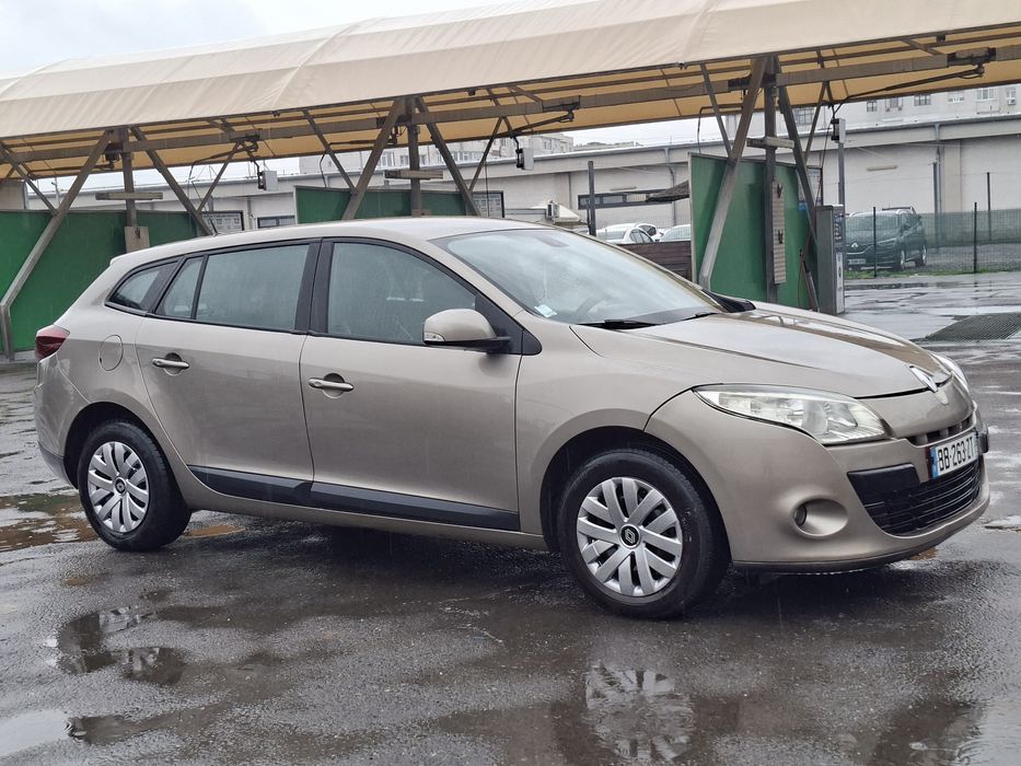 Renault megane 1.5 dci 110cp model 2011  1990E