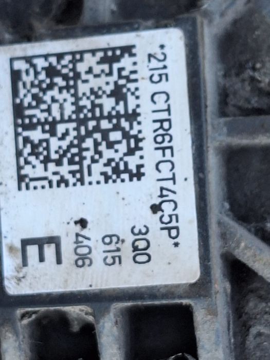 Etrier dreapta spate Vw Passat B8,golf 7,3q0615406E