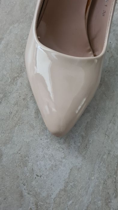 Pantofi Stileto crem