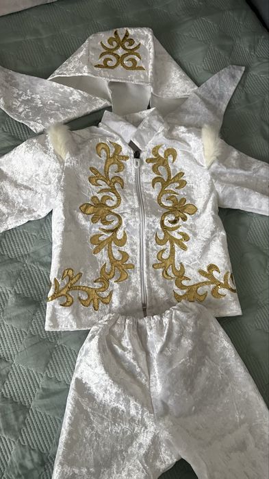 Продам Костюм на Тұсау кесер / Праздничный костюм на годик