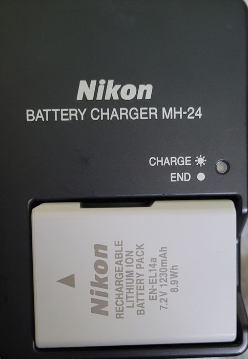 Цифровая фотокамера Nikon