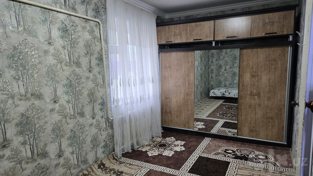 Сдаётся квартира двухком переделанная в трех сдаём желательно семейным