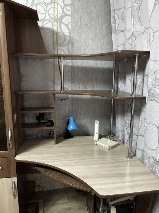 Стол письменный