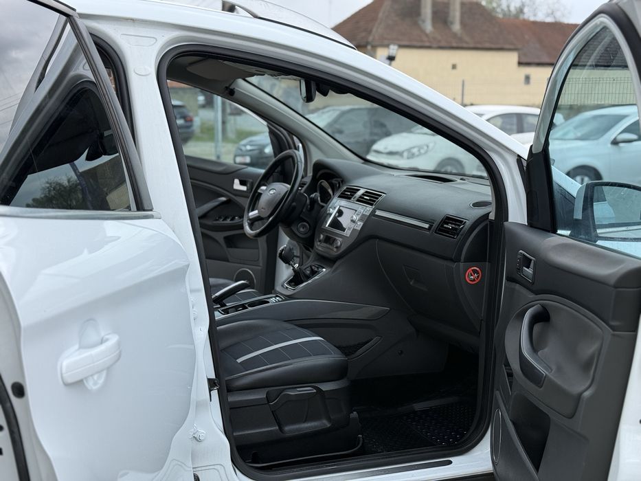 Ford Kuga 2.0 TDCi 4X4 11/2009 135 CP SE POATE IN RATE