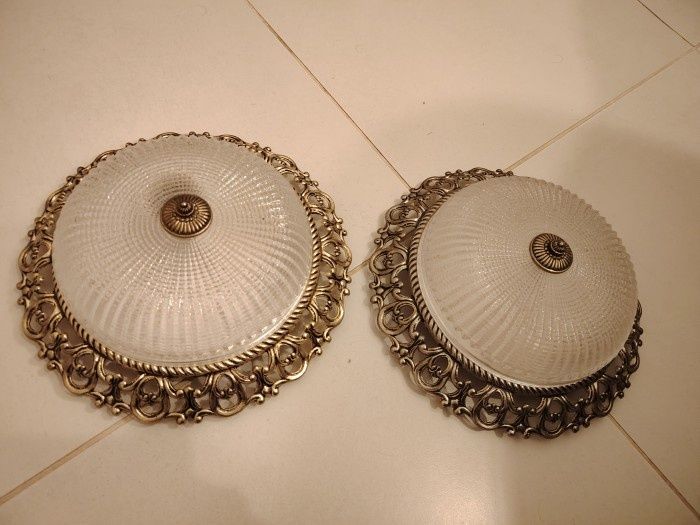 Elegant set de 2 plafoniere in stil francez,bază metalică, cu un finis