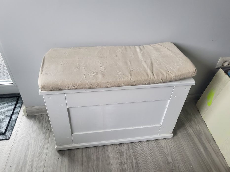 Bancă depozitare IKEA  din lemn cu pernă șezut – Alb